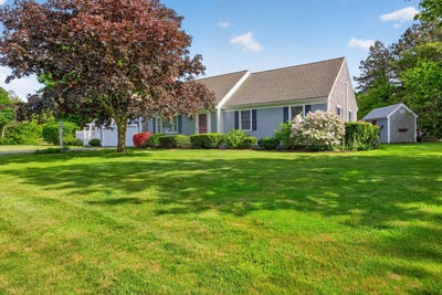 /international/us/3-crestview-drive-harwich-ma-110108507567/