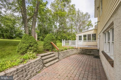 /international/us/886-sackettsford-road-ivyland-pa-110101028965/