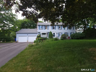 /international/us/51-riverside-drive-south-windsor-ct-110108945690/