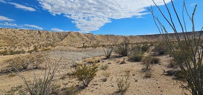 /international/us/2701-b-c-grass-draw-terlingua-tx-110103063025/