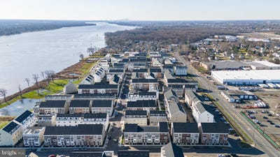 /international/us/104-b-king-st-bensalem-pa-110100719566/