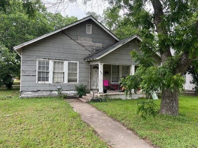 /international/us/801-e-limestone-avenue-mart-tx-110099677984/