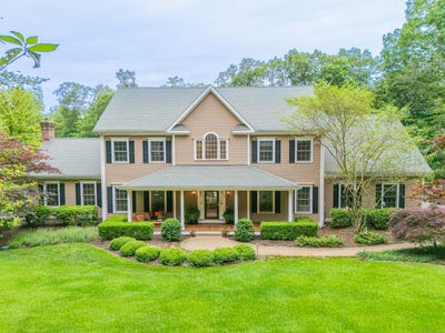 /international/us/14-daniels-hill-road-newtown-ct-110100508935/