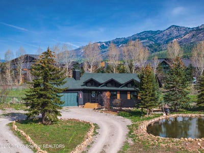 /international/us/60-buckrail-lane-alpine-wy-110107260203/