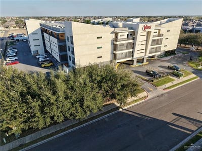 /international/us/813-travis-street-mission-tx-110105869754/