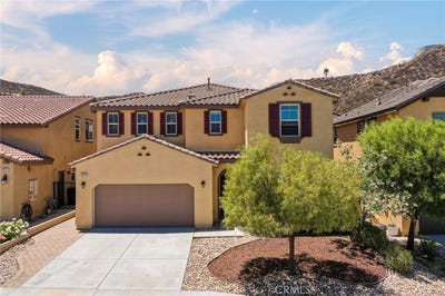 /international/us/28245-nield-court-saugus-ca-110100821870/
