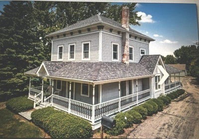 /international/us/528-e-grant-highway-marengo-il-110120484272/