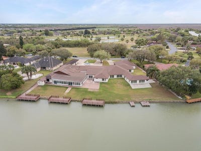 /international/us/93-pizarro-ave-rancho-viejo-tx-110097478861/