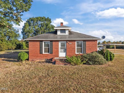 /international/us/8794-old-421-road-julian-nc-110103115208/