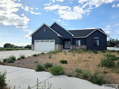 /international/us/1104-cypress-loop-rexburg-id-110108417857/