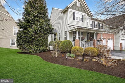 /international/us/411-sergeant-drive-lambertville-nj-110107545167/