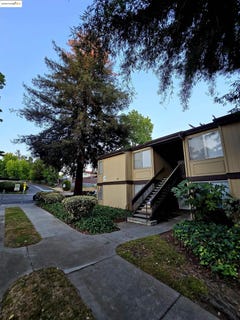 /international/us/355-parkview-ter-vallejo-ca-110101049465/