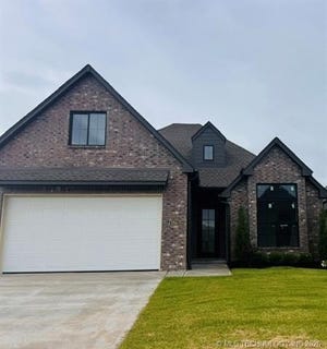 /international/us/3704-w-laredo-street-broken-arrow-ok-110108628362/