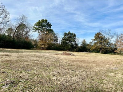 /international/us/w-12th-street-russellville-ar-110104816603/