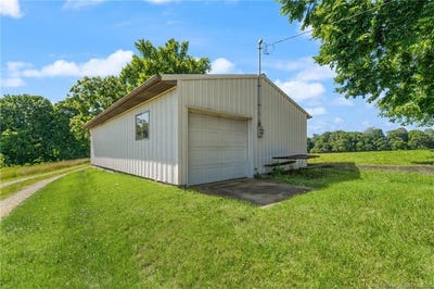 /international/us/1570-w-old-highway-11-sw-mauckport-in-110108998819/