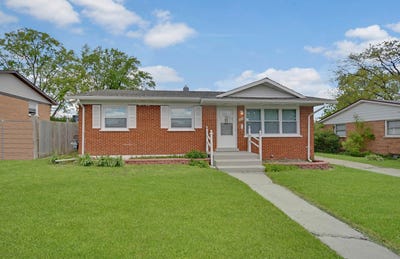 /international/us/379-hickory-street-chicago-heights-il-110106601195/