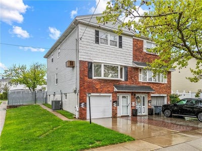 /international/us/56-e-broadway-staten-island-ny-110108201661/