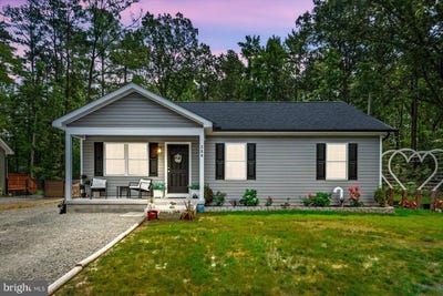 /international/us/284-shorewood-drive-colonial-beach-va-110108724612/