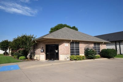 /international/us/121-nw-newton-drive-burleson-tx-110101099001/?lang=zh-cn