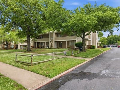 /international/us/7455-s-yale-avenue-tulsa-ok-110107389505/