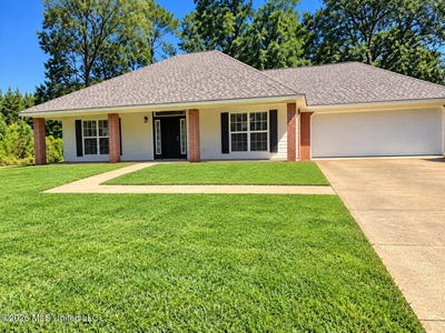 /international/us/643-county-line-road-mendenhall-ms-110120409360/