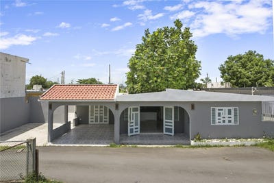/international/us/punta-santiago-la-morina-alley-e-punta-santiago-pr-110100267158/