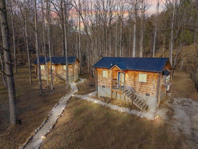 /international/us/22-still-hand-beattyville-ky-110110300967/
