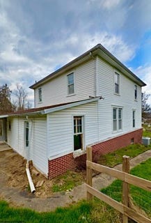/international/us/301-hampton-road-fairmont-wv-110107935962/