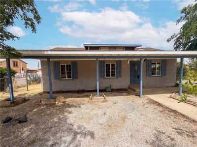 /international/us/11950-lee-avenue-adelanto-ca-110107453302/