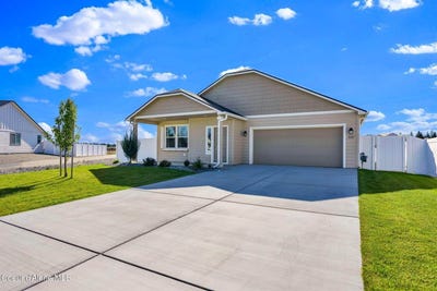 /international/us/16167-north-hadley-loop-rathdrum-id-110104496191/