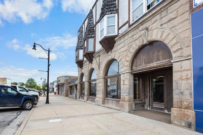 /international/us/130-n-main-street-evart-mi-110101005189/?lang=en