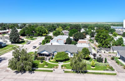 /international/us/102-w-spencer-st-francis-ks-110109399648/