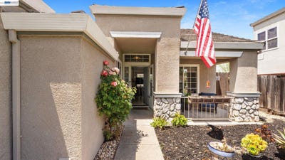 /international/us/1571-spring-ct-tracy-ca-110108364990/