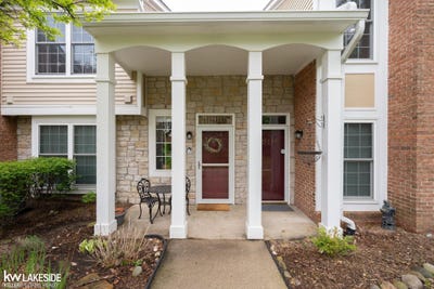 /international/us/56471-chesapeake-trail-utica-mi-110107783272/