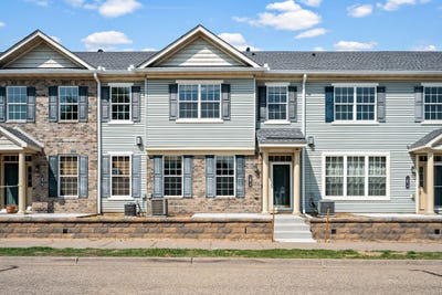 /international/us/1072-henslow-avenue-n-oakdale-mn-110109530166/