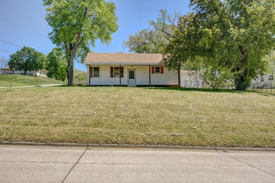 /international/us/111-n-elm-street-glenwood-ia-110107721253/