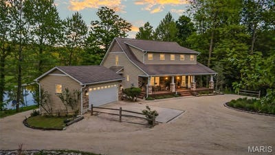 /international/us/430-riverview-dr-golden-eagle-il-110107762907/
