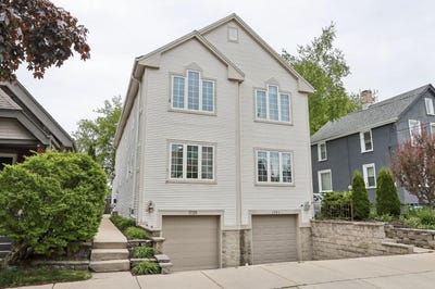 /international/us/1739-n-warren-ave-milwaukee-wi-110108341368/