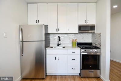 /international/us/10201-grosvenor-pl-1702-rockville-md-110108576641/