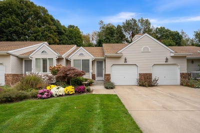/international/us/455-amity-street-douglas-mi-110120516249/