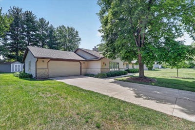 /international/us/2113-yorkshire-drive-beloit-wi-110108362514/