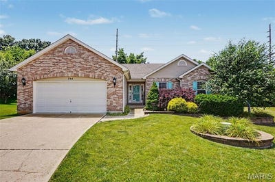 /international/us/794-berrywine-lane-arnold-mo-110120057588/