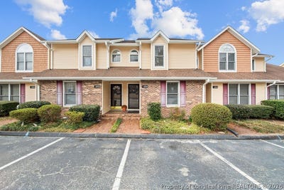 /international/us/488-lands-end-road-fayetteville-nc-110106256788/