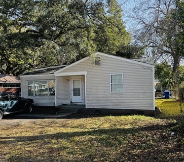 /international/us/1255-remount-road-north-charleston-sc-110107279370/