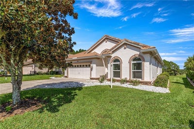 /international/us/105-w-doerr-path-hernando-fl-110120636585/