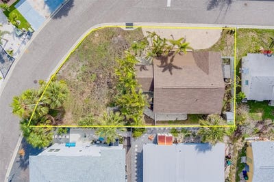 /international/us/18198-3rd-street-e-redington-shores-fl-110099377642/