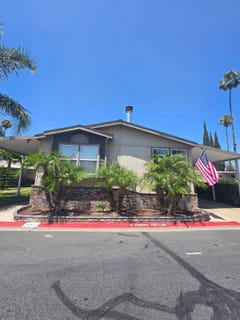 /international/us/1855-e-riverside-dr-ontario-ca-110108190732/