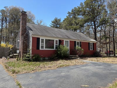 /international/us/8-oakleaf-circle-harwich-ma-110108142711/