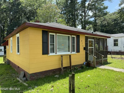 /international/us/817-williams-street-kinston-nc-110101118888/