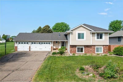 /international/us/14445-europa-avenue-apple-valley-mn-110099520399/
